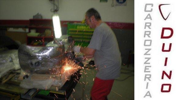 riparazione motocicletta